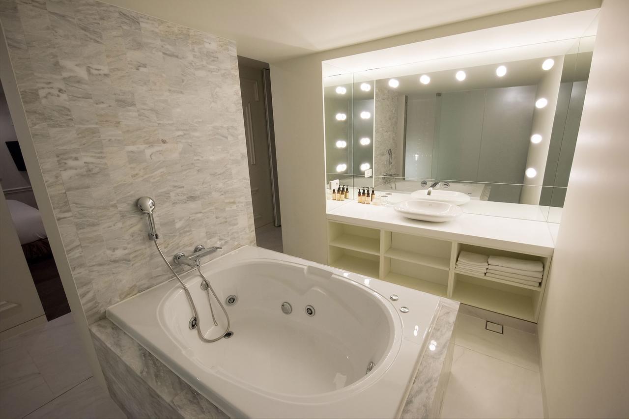 Nineth Hotel Сеул Екстериор снимка